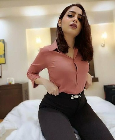 Call Girls in Saket